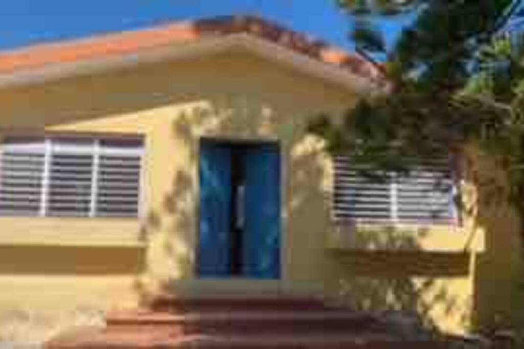 La Casa Amarilla Frente Al Mar Villa Chelem Eksteriør billede
